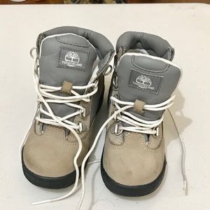 Timberland Shoes - TIMBERLANDS and GAP SWEATER❤️ Timberland Shoes - TIMBERLANDS and GAP SWEATER❤️